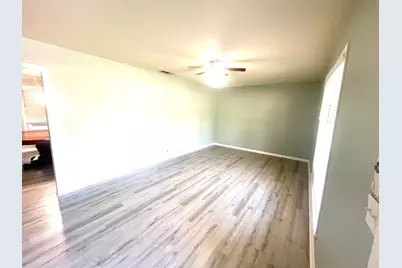 817 Washington Street, Columbus, TX 78934 - Photo 5
