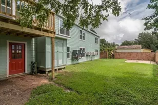 1819 Cove Park Dr, League City, TX 77573 - Photo 9