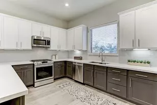 806 Sienna Palm Ln, Houston, TX 77008 - Photo 7