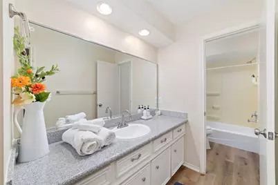 13 Woodhaven Wood Drive, The Woodlands, TX 77380 - Photo 21