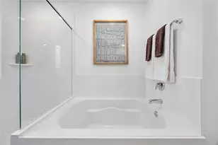 965 Mansfield St, Houston, TX 77091 - Photo 33