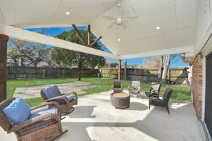 11123 Hazelhurst Dr, Houston, TX 77043 - Photo 15