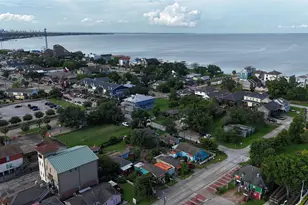 507 8th St, Kemah, TX 77565 - Photo 29