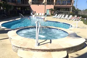 9520 Seawall Blvd, Galveston, TX 77554 - Photo 19