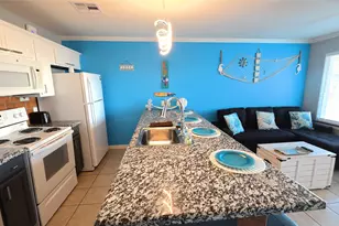 9520 Seawall Blvd, Galveston, TX 77554 - Photo 3