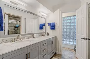 10307 Piping Rock Ln, Houston, TX 77042 - Photo 21