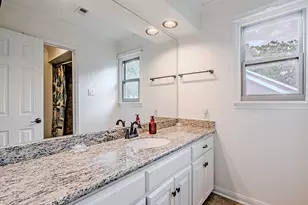 10307 Piping Rock Ln, Houston, TX 77042 - Photo 27