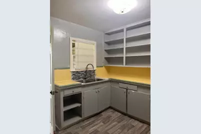 4 Childers Drive, Orange, TX 77630 - Photo 5