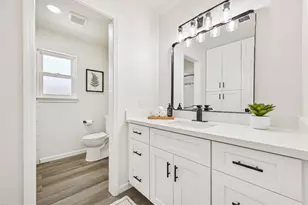 2604 Adams St, Alvin, TX 77511 - Photo 9