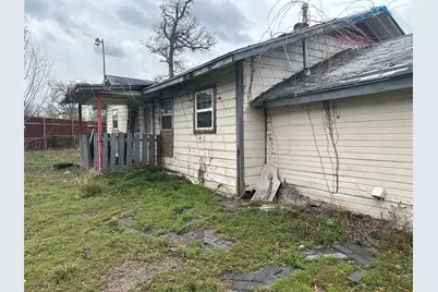 8614 Fringewood Drive, Houston, TX 77028 - Photo 5