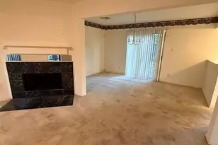 8711 April Arbor Ct, Houston, TX 77031 - Photo 5