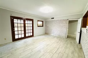 7905 Turquoise Ln, Houston, TX 77055 - Photo 13