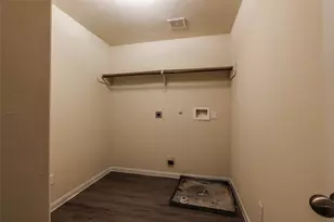 12716 Rio Nueces Ln, Rosharon, TX 77583 - Photo 11