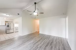 5514 Vickita Dr, Houston, TX 77032 - Photo 9