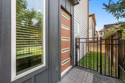 725 N Emile Street, Houston, TX 77020 - Photo 29