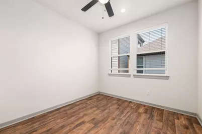 725 N Emile Street, Houston, TX 77020 - Photo 23