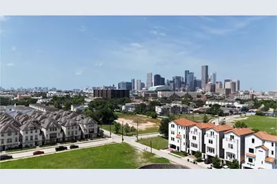 607 N Nagle Street, Houston, TX 77003 - Photo 1