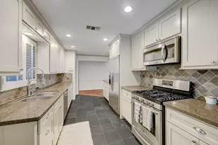3422 Norris Dr, Houston, TX 77025 - Photo 9