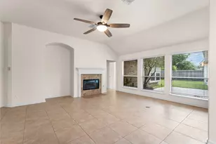 18634 Summercliff Ln, Tomball, TX 77377 - Photo 7
