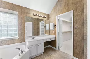18634 Summercliff Ln, Tomball, TX 77377 - Photo 23