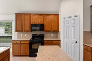 18634 Summercliff Ln, Tomball, TX 77377 - Photo 15