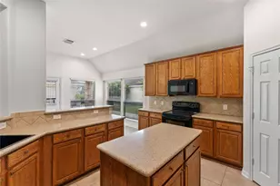 18634 Summercliff Ln, Tomball, TX 77377 - Photo 17