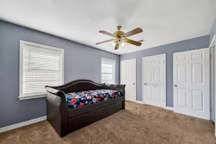 504 N Circle Dr, Baytown, TX 77520 - Photo 31