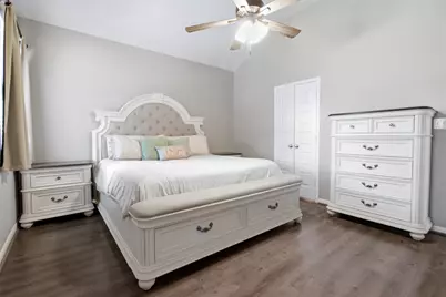 411 Walnut Branch Drive, Baytown, TX 77523 - Photo 13
