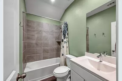 319 Chateau Bay Lane, Crosby, TX 77532 - Photo 23