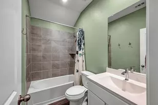 319 Chateau Bay Ln, Crosby, TX 77532 - Photo 23