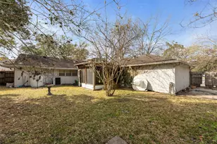 12466 Kimberley Ln, Houston, TX 77024 - Photo 37