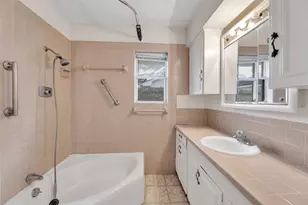 12466 Kimberley Ln, Houston, TX 77024 - Photo 31