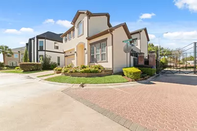 1126 Gardencrest Lane, Houston, TX 77077 - Photo 3