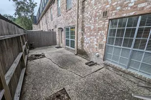 355 N Post Oak Ln, Houston, TX 77024 - Photo 23