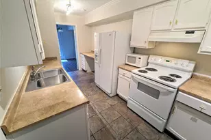 355 N Post Oak Ln, Houston, TX 77024 - Photo 13