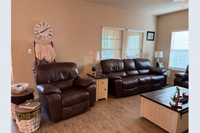 620 W Sheldon Avenue, Thrall, TX 76578 - Photo 27