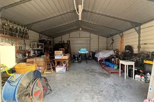 620 W Sheldon Ave, Thrall, TX 76578 - Photo 45