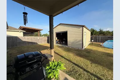 620 W Sheldon Avenue, Thrall, TX 76578 - Photo 17