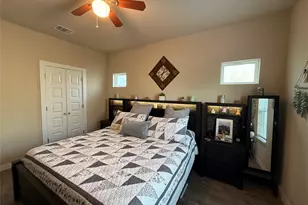 620 W Sheldon Ave, Thrall, TX 76578 - Photo 31