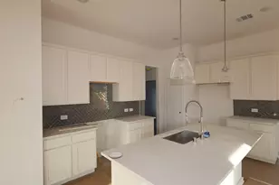 253 Hazy Pnes Ln, Willis, TX 77378 - Photo 3