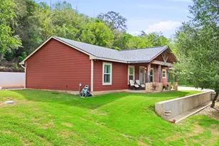 564 Hwy 71 W, Smithville, TX 78957 - Photo 45