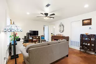 564 Hwy 71 W, Smithville, TX 78957 - Photo 25
