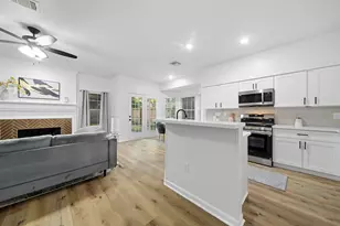 14611 Oak Chase Dr, Houston, TX 77062 - Photo 11