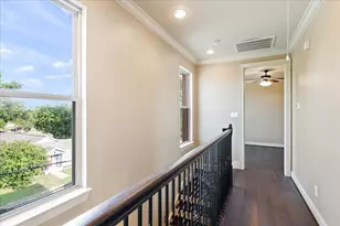1520 Amundsen St, Houston, TX 77009 - Photo 27