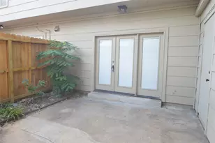 14715 Barryknoll Ln, Houston, TX 77079 - Photo 13