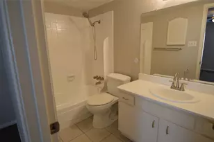 14715 Barryknoll Ln, Houston, TX 77079 - Photo 9