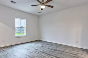 13315 Tetris Dr, Houston, TX 77048 - Photo 7