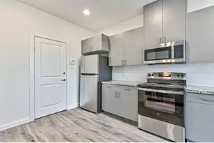 13315 Tetris Dr, Houston, TX 77048 - Photo 11