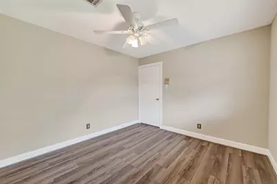 13106 Ivyside Drive, Houston, TX 77077 - Photo 23