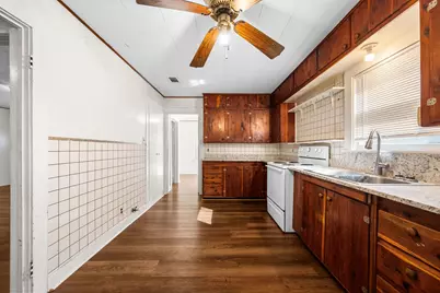 209 3rd Avenue, Columbus, TX 78934 - Photo 17